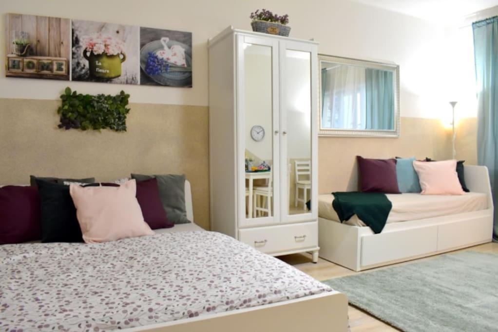 Apartment In Прага Экстерьер фото