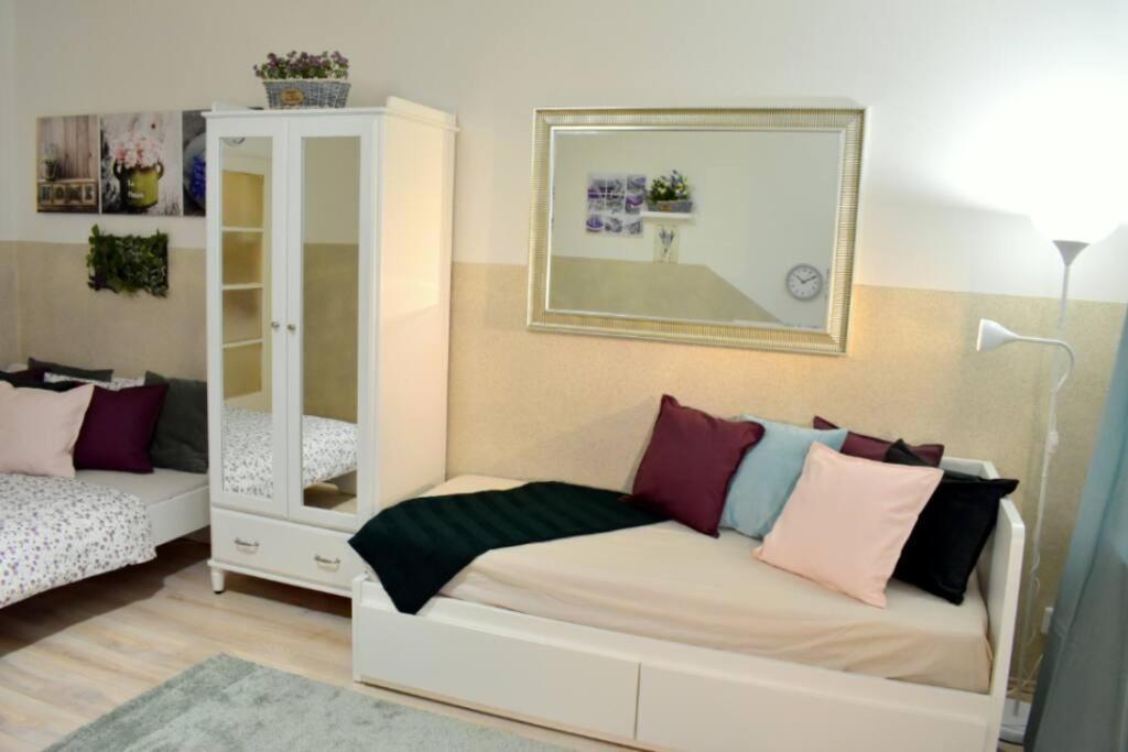 Apartment In Прага Экстерьер фото